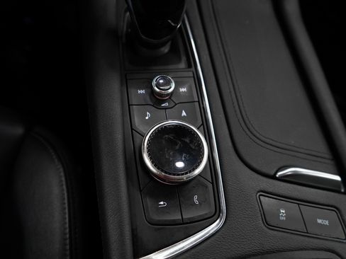 Used 2021 Cadillac XT6 Premium Luxury image 27