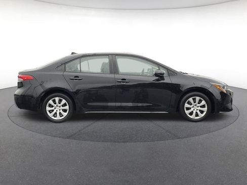 Used 2023 Toyota Corolla LE image 6
