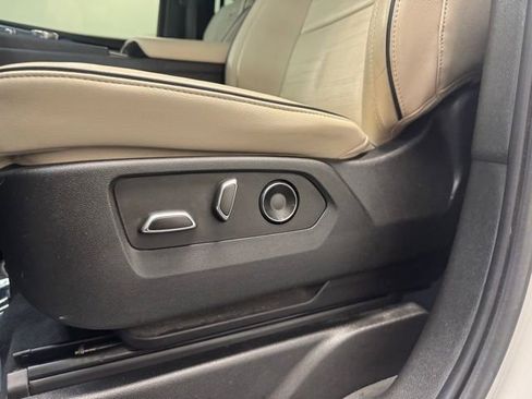 Used 2021 Cadillac Escalade ESV Sport image 12