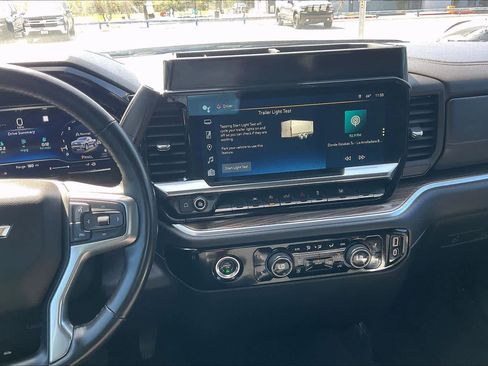 Used 2023 Chevrolet Silverado 1500 LT image 7