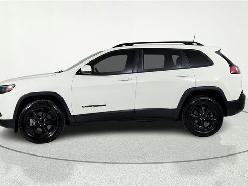 Used 2019 Jeep Cherokee Latitude Plus AWD/4WD image 5