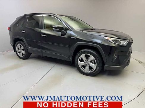 Used 2020 Toyota RAV4 Limited image 7