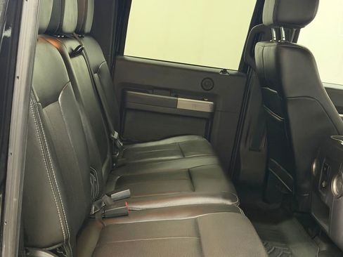 Used 2015 Ford F250 Lariat w/ Lariat Interior Package image 23