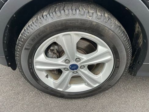 Used 2014 Ford Escape SE w/ Equipment Group 201A image 9