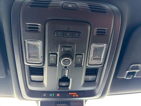 Used 2024 GMC Yukon XL Denali Ultimate image 38