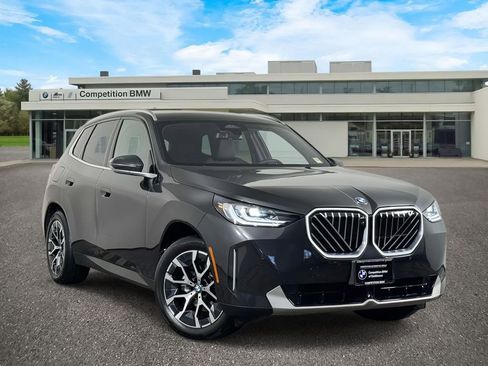Used 2025 BMW X3 xDrive30i w/ Premium Package image 1