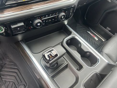 Used 2022 Chevrolet Silverado 1500 LT Trail Boss w/ LT Trail Boss Premium Package AWD/4WD image 20