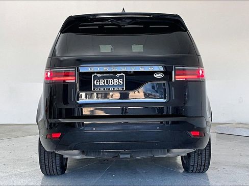 Used 2022 Land Rover Discovery S R-Dynamic image 6