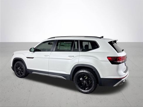New 2026 Volkswagen Atlas Peak Edition AWD/4WD image 8
