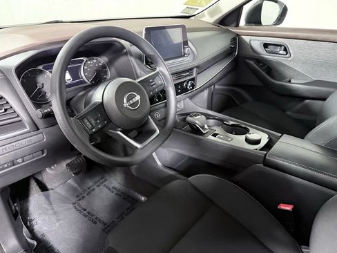 Used 2023 Nissan Rogue S AWD/4WD image 18