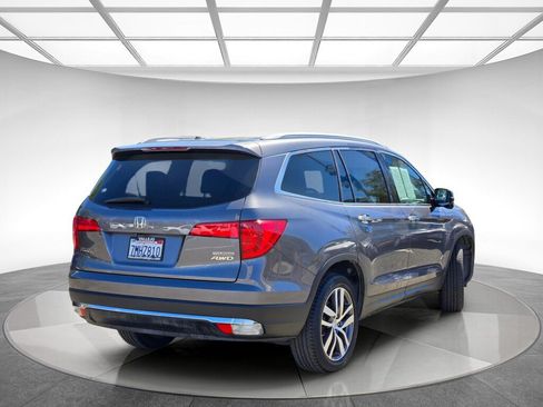 Used 2016 Honda Pilot Touring image 3