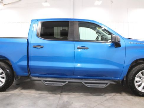 Used 2023 Chevrolet Silverado 1500 Custom image 11