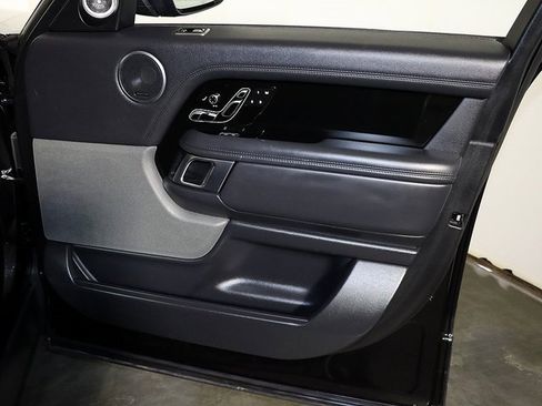 Used 2019 Land Rover Range Rover HSE image 39