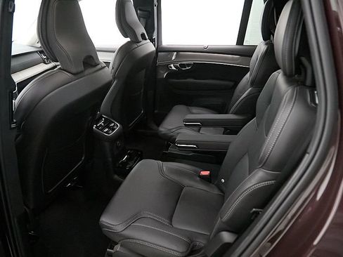 Certified 2025 Volvo XC90 T8 Ultra AWD/4WD image 22