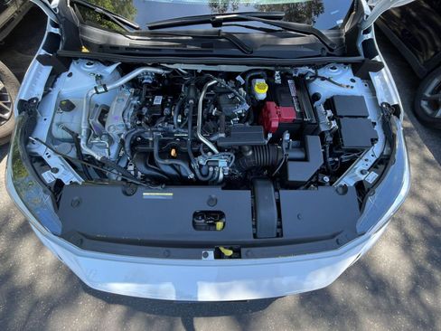 Used 2025 Nissan Sentra SV FWD image 30