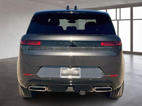 Used 2025 Land Rover Range Rover Sport Dynamic SE image 4