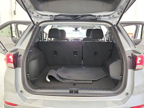Used 2023 Chevrolet Equinox LS w/ LS Convenience Package AWD/4WD image 37