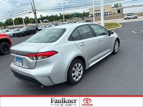Certified 2024 Toyota Corolla LE FWD image 10