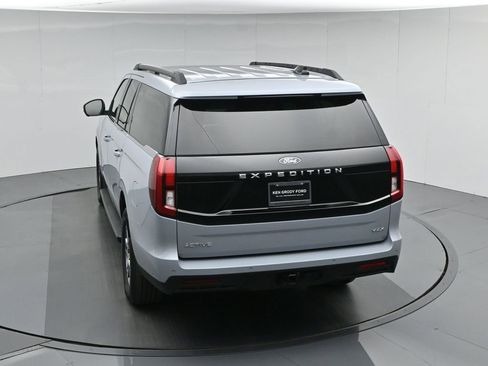 Used 2025 Ford Expedition Max Active RWD image 45