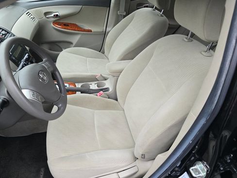 Used 2009 Toyota Corolla LE FWD image 11