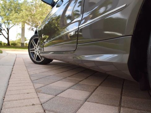 Used 2010 Mercedes-Benz E 550 Coupe image 33