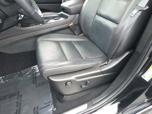 Used 2025 Dodge Durango GT AWD/4WD image 16