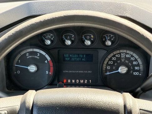 Used 2016 Ford F250 XL w/ Power Equipment Group AWD/4WD image 15