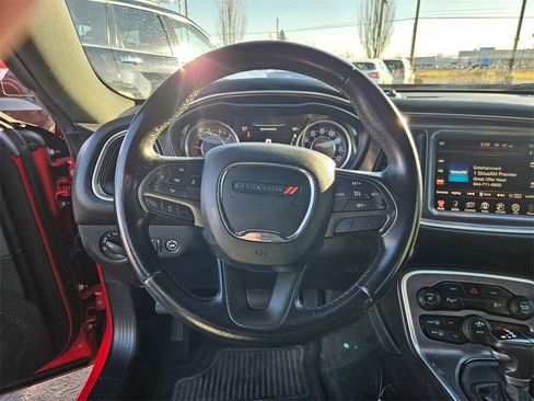 Used 2015 Dodge Challenger SXT w/ Driver Convenience Group image 15