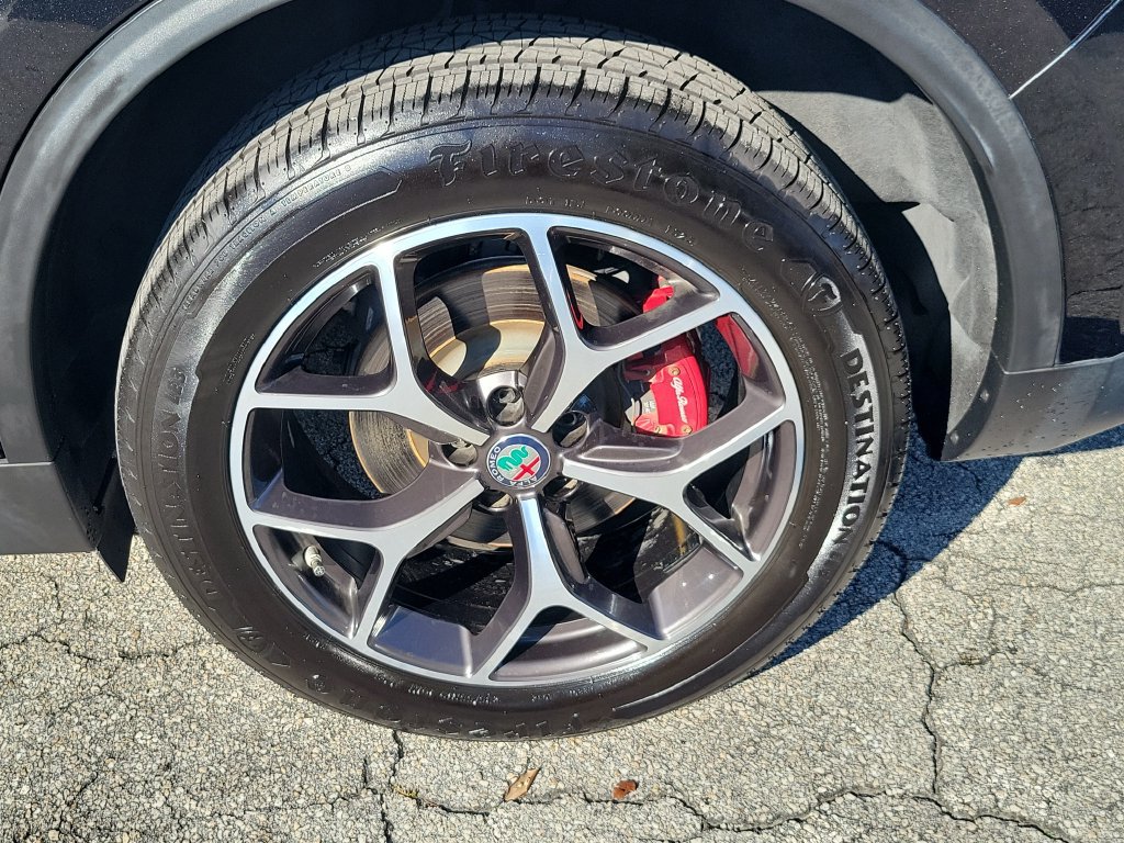 Used 2019 Alfa Romeo Stelvio Ti AWD/4WD image 13