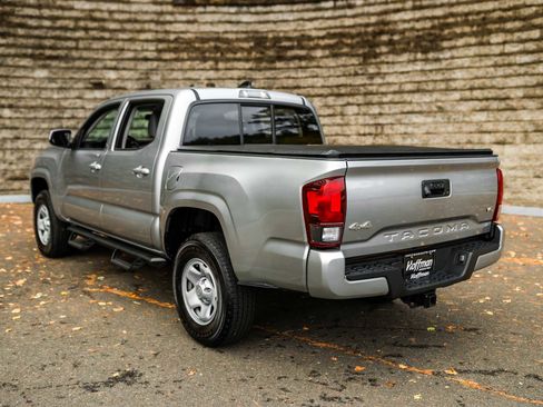 Certified 2023 Toyota Tacoma SR image 10