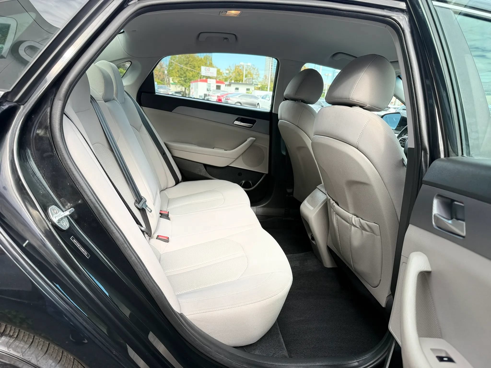 Used 2018 Hyundai Sonata SE FWD image 28