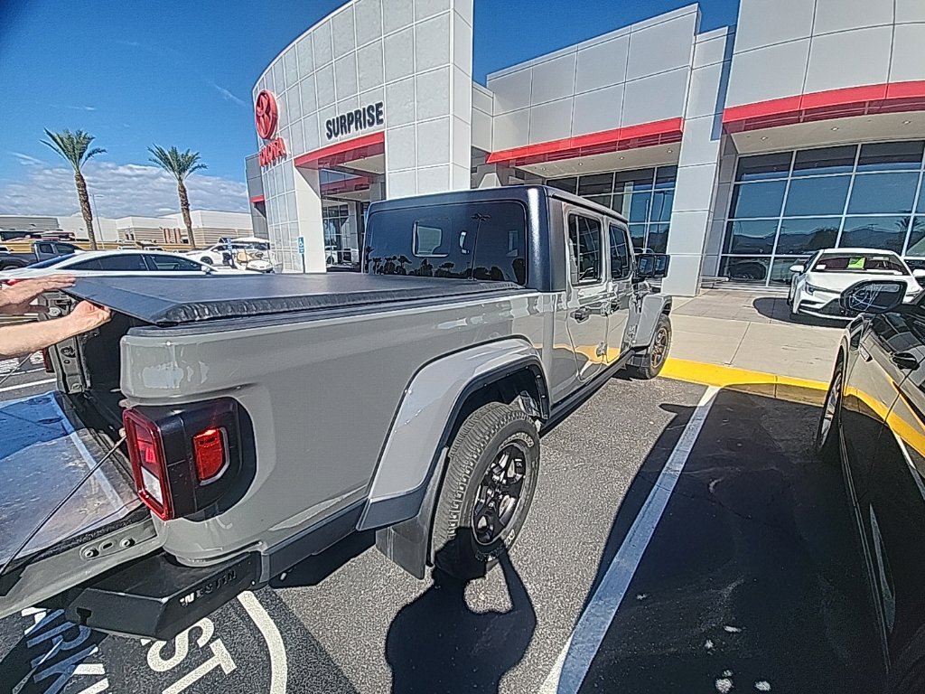 Used 2022 Jeep Gladiator Sport AWD/4WD image 10