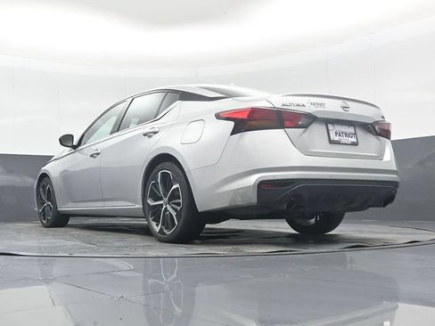 Used 2023 Nissan Altima 2.5 SR FWD image 43