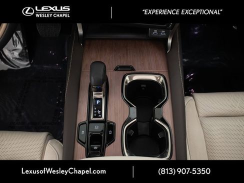 Used 2024 Lexus RX 350 FWD w/ Convenience Package image 31