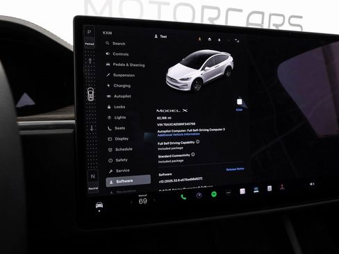 Used 2022 Tesla Model X image 26