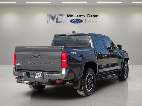 Used 2024 Toyota Tacoma TRD Off-Road w/ TRD Off Road Upgrade Package AWD/4WD image 5