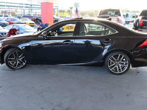 Used 2020 Lexus IS 300 F Sport w/ F Sport Package RWD image 8
