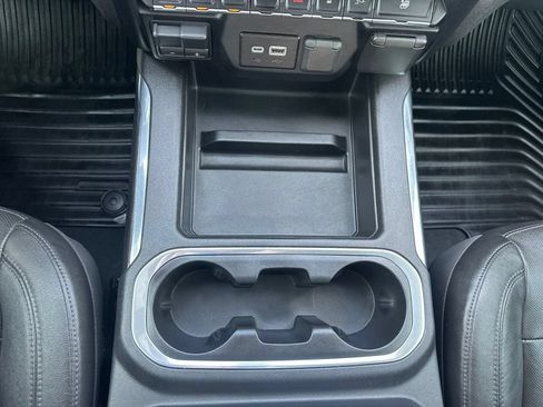 Used 2019 Chevrolet Silverado 1500 LTZ w/ LTZ Plus Package AWD/4WD image 6