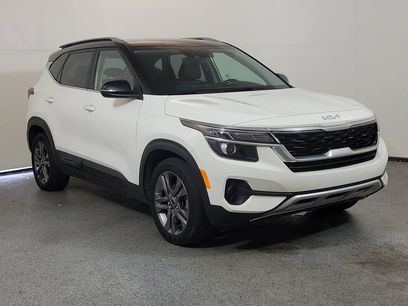 Used 2023 Kia Seltos S w/ Navigation Package