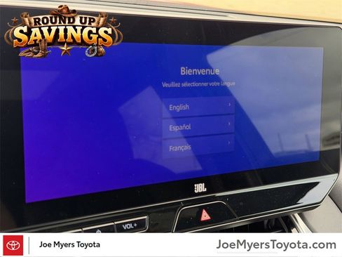 Used 2024 Toyota Venza Limited image 18