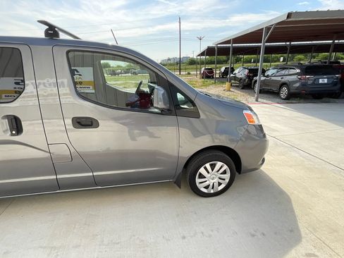 Used 2021 Nissan NV200 SV w/ Sliding Door Glass Package FWD image 16