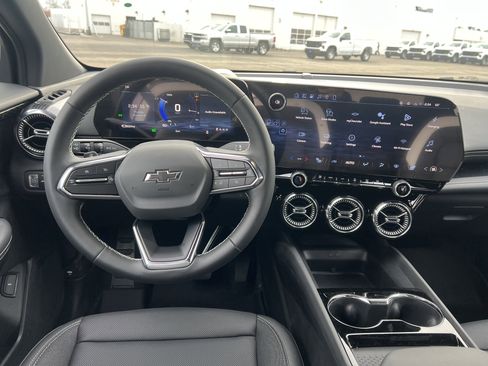 New 2026 Chevrolet Blazer EV LT image 5