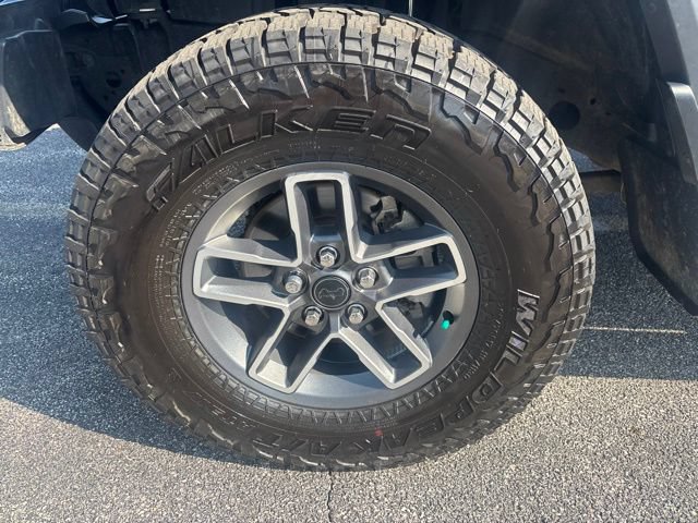 Used 2020 Jeep Gladiator Overland AWD/4WD image 5