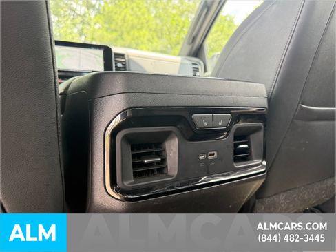 Used 2022 Chevrolet Silverado 1500 ZR2 w/ Technology Package AWD/4WD image 15