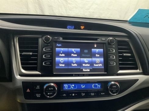 Used 2018 Toyota Highlander Plus image 27