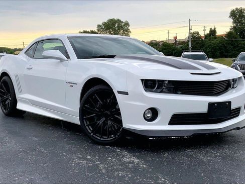 Used 2011 Chevrolet Camaro SS w/ RS Package RWD image 2