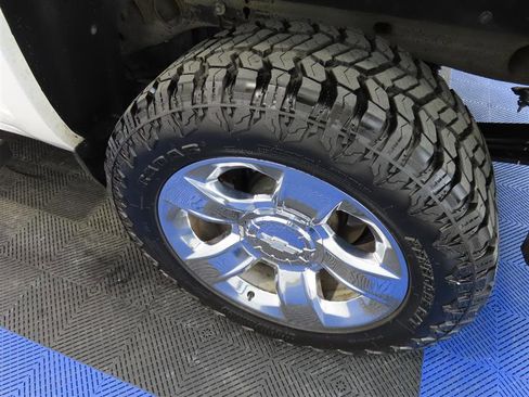 Used 2018 Chevrolet Silverado 1500 LTZ Z71 w/ LTZ Plus Package image 7