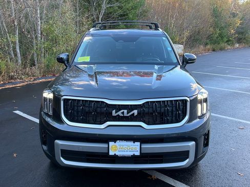 Used 2023 Kia Telluride EX w/ EX Captain's Chair Package image 8