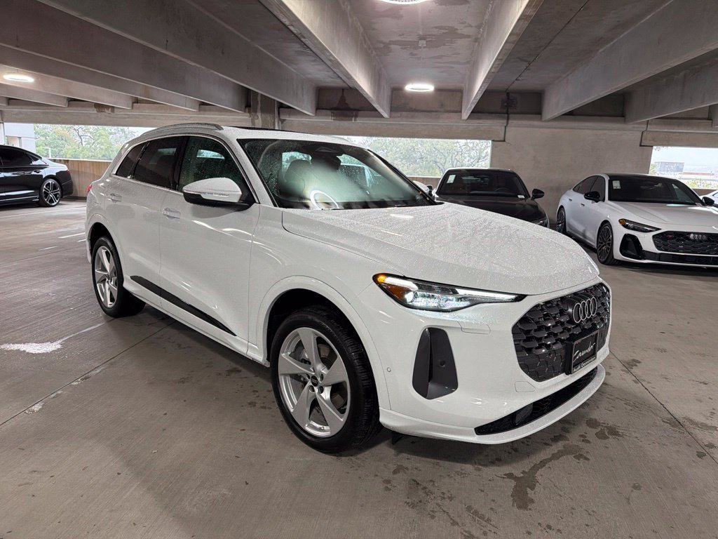 Used 2026 Audi Q5 Premium Plus AWD/4WD image 3