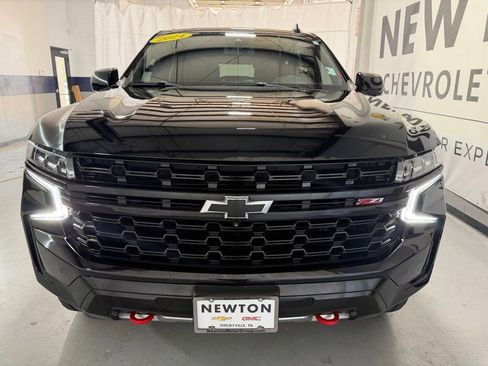 Used 2024 Chevrolet Tahoe Z71 w/ Luxury Package AWD/4WD image 38